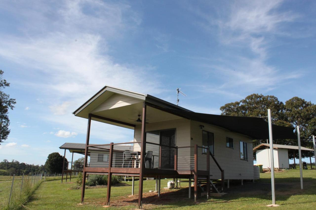 Valley Cabins By The Creek Imbil Exterior photo